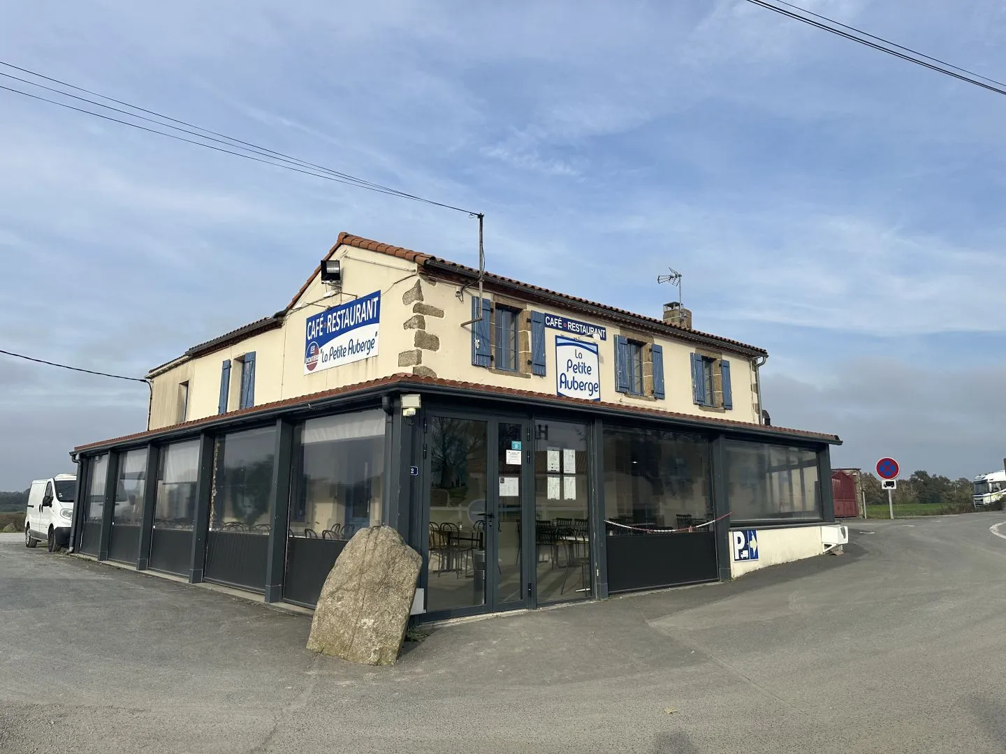La Petite Auberge